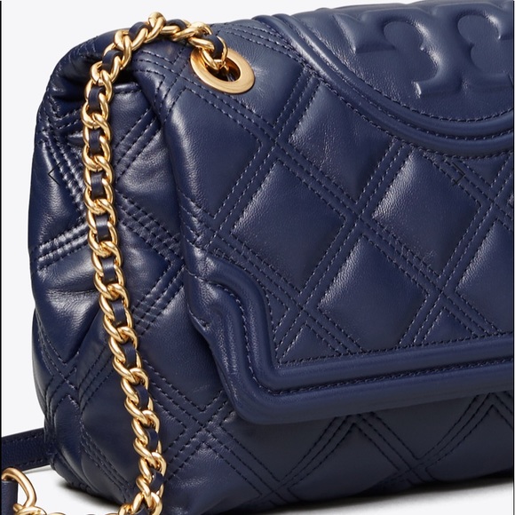 🌟🌸TORY BURCH🌸🌟navy/gold handbag🌟✨✨🌸✨🌟🎊 - Picture 2 of 8